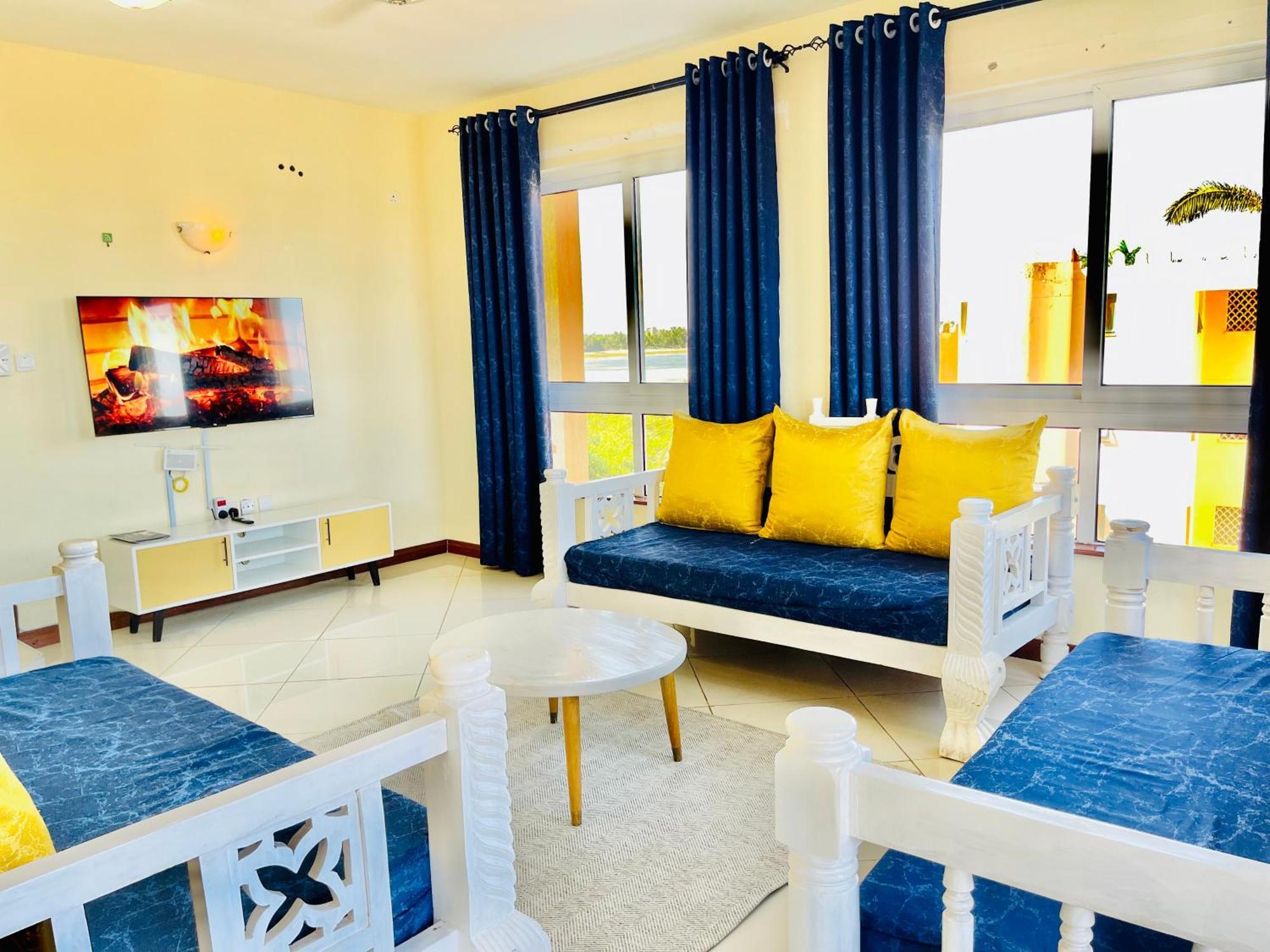 Elna'S Nyali - Work & Unwind - Pool, Sea Views, Ac & Fast Wi-Fi Bed and Breakfast Mombasa Exteriör bild