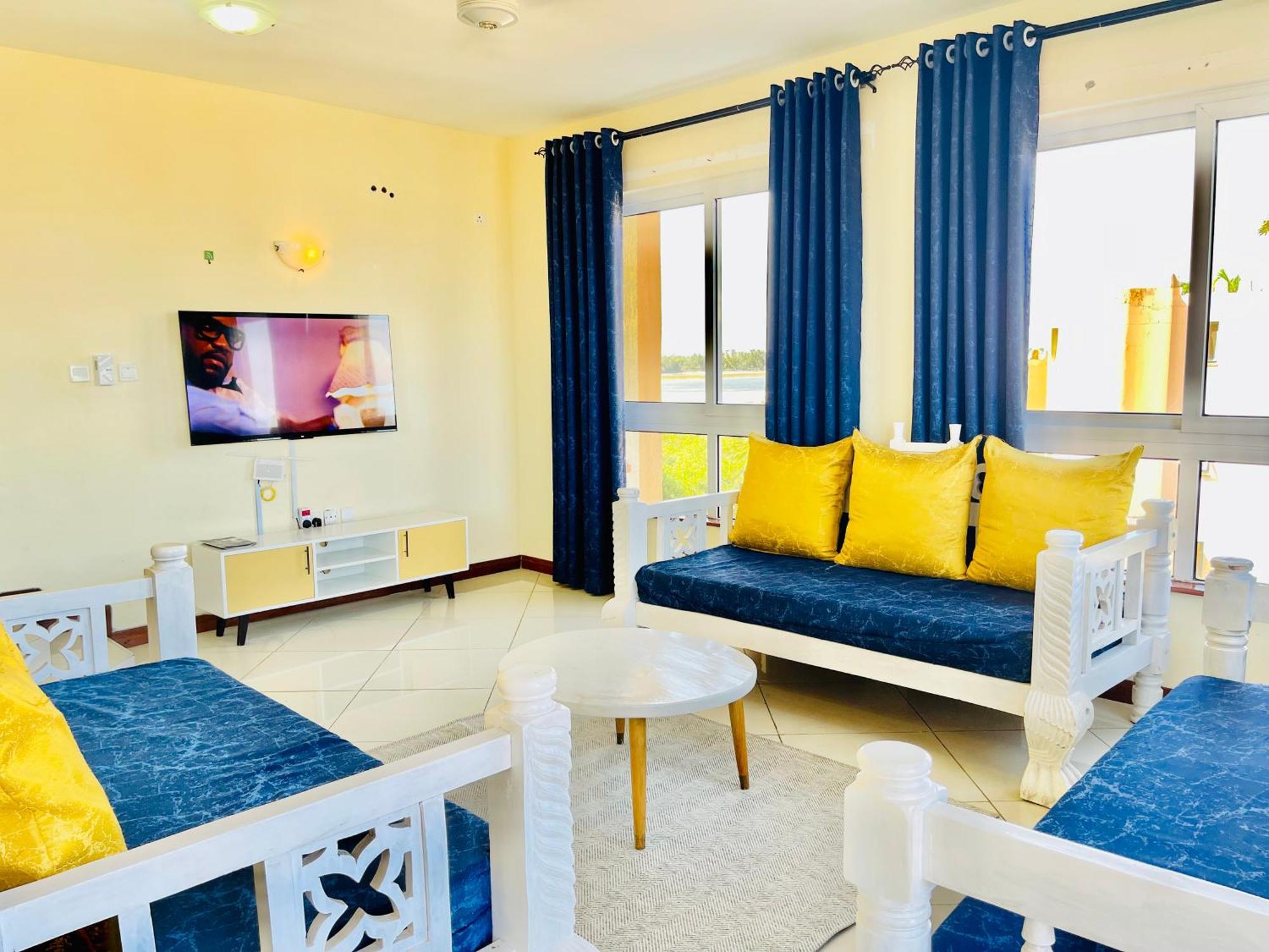 Elna'S Nyali - Work & Unwind - Pool, Sea Views, Ac & Fast Wi-Fi Bed and Breakfast Mombasa Exteriör bild