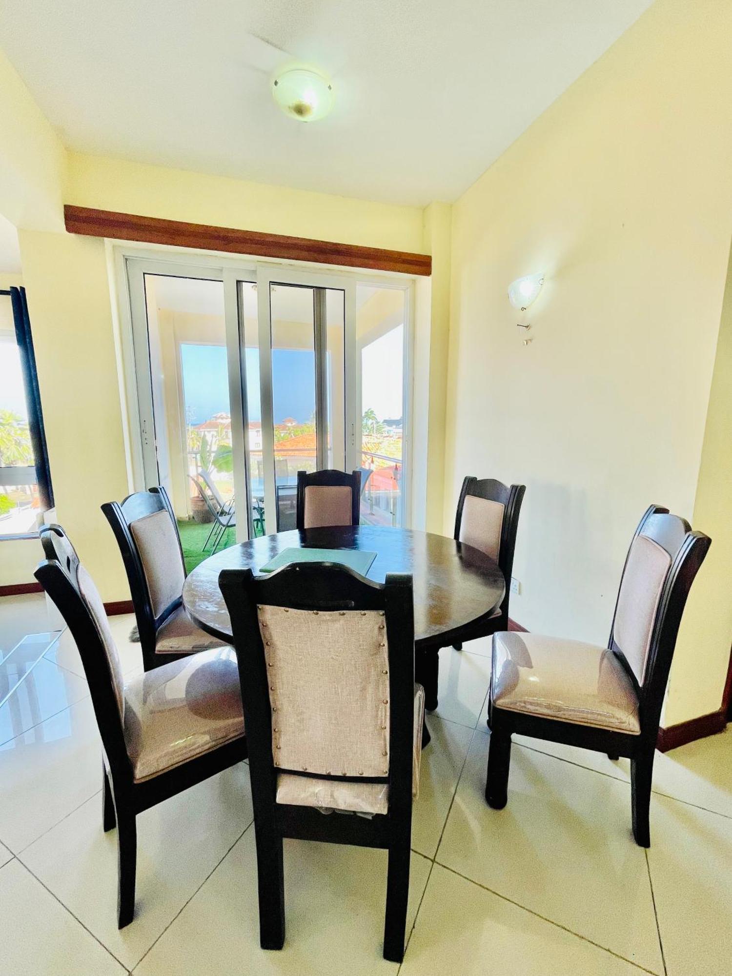 Elna'S Nyali - Work & Unwind - Pool, Sea Views, Ac & Fast Wi-Fi Bed and Breakfast Mombasa Exteriör bild