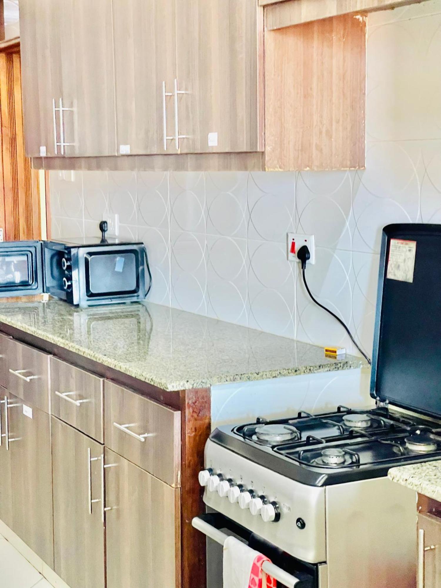 Elna'S Nyali - Work & Unwind - Pool, Sea Views, Ac & Fast Wi-Fi Bed and Breakfast Mombasa Exteriör bild