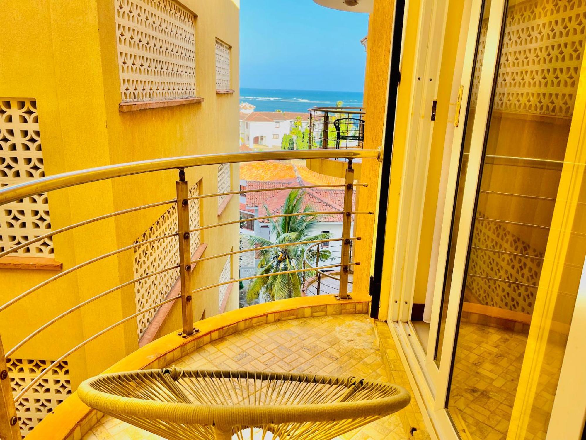 Elna'S Nyali - Work & Unwind - Pool, Sea Views, Ac & Fast Wi-Fi Bed and Breakfast Mombasa Exteriör bild