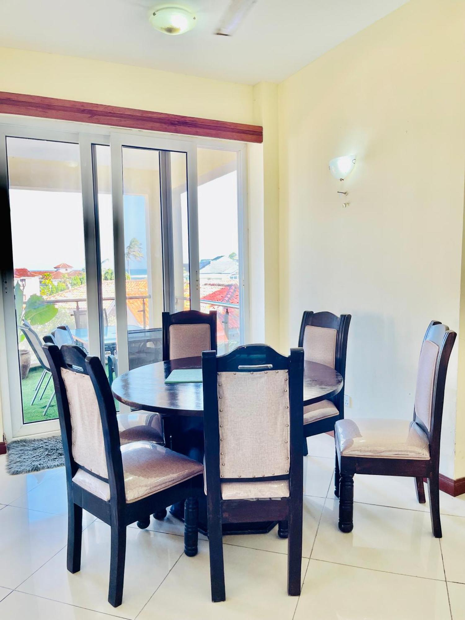 Elna'S Nyali - Work & Unwind - Pool, Sea Views, Ac & Fast Wi-Fi Bed and Breakfast Mombasa Exteriör bild