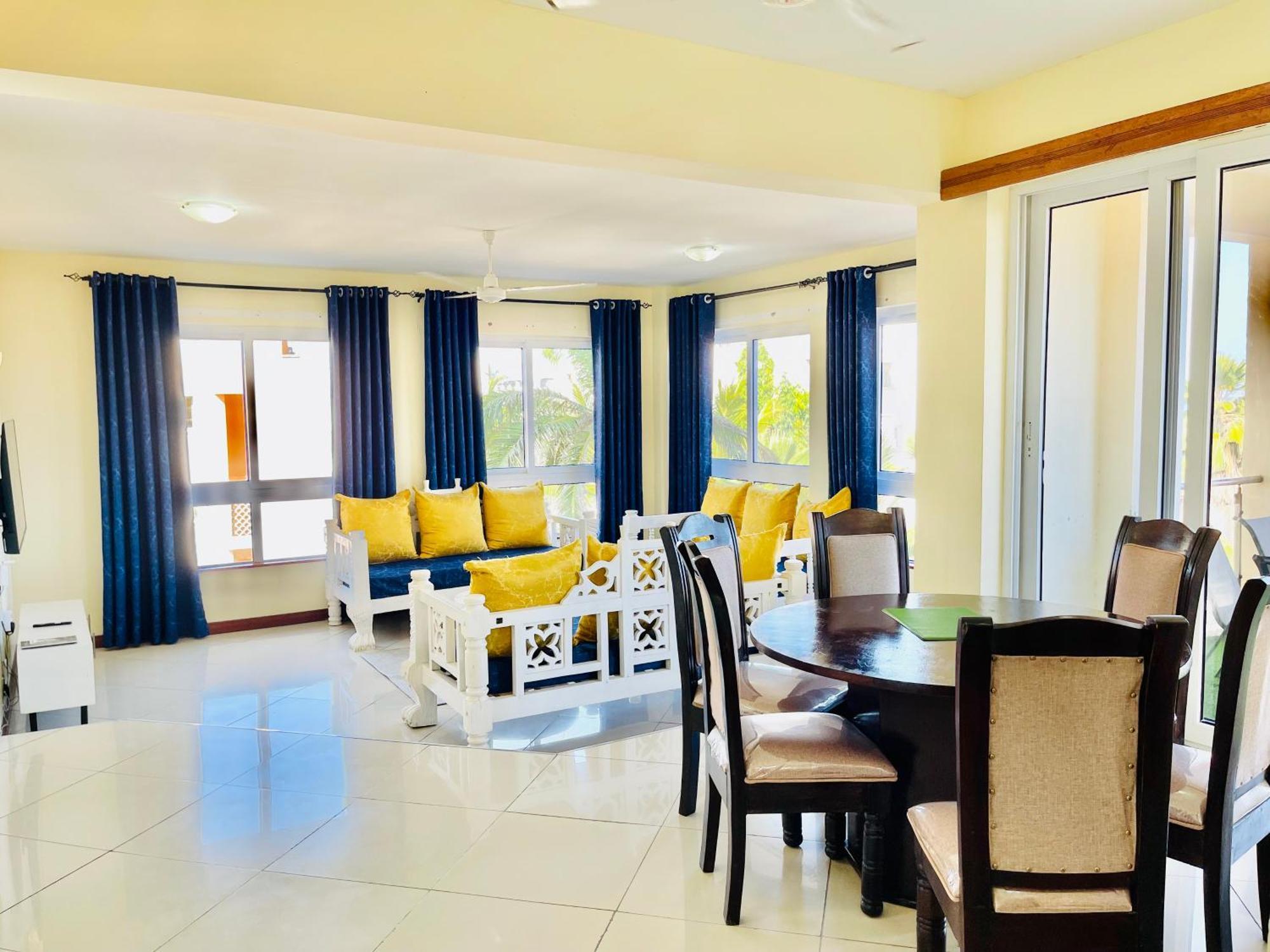 Elna'S Nyali - Work & Unwind - Pool, Sea Views, Ac & Fast Wi-Fi Bed and Breakfast Mombasa Exteriör bild