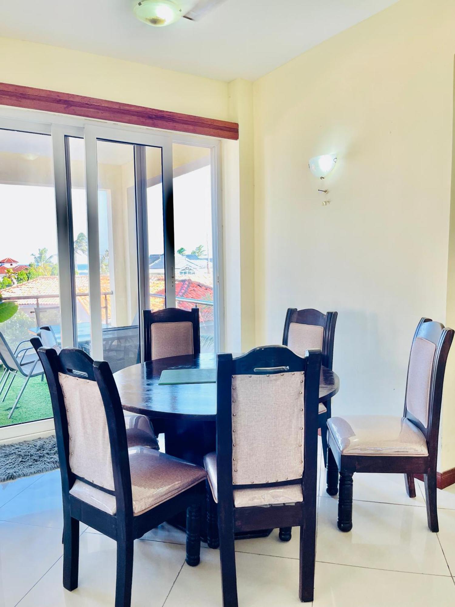 Elna'S Nyali - Work & Unwind - Pool, Sea Views, Ac & Fast Wi-Fi Bed and Breakfast Mombasa Exteriör bild