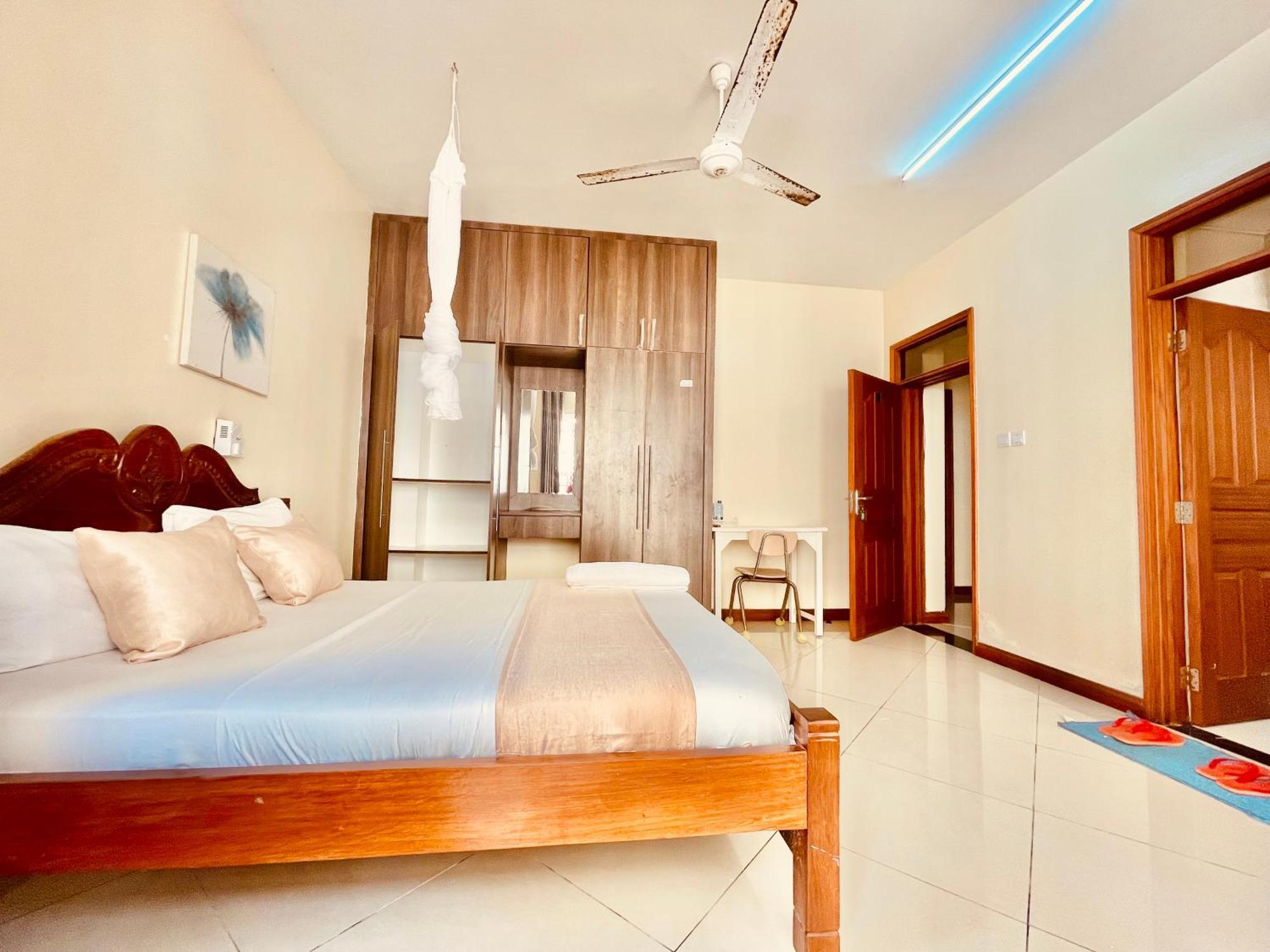 Elna'S Nyali - Work & Unwind - Pool, Sea Views, Ac & Fast Wi-Fi Bed and Breakfast Mombasa Exteriör bild